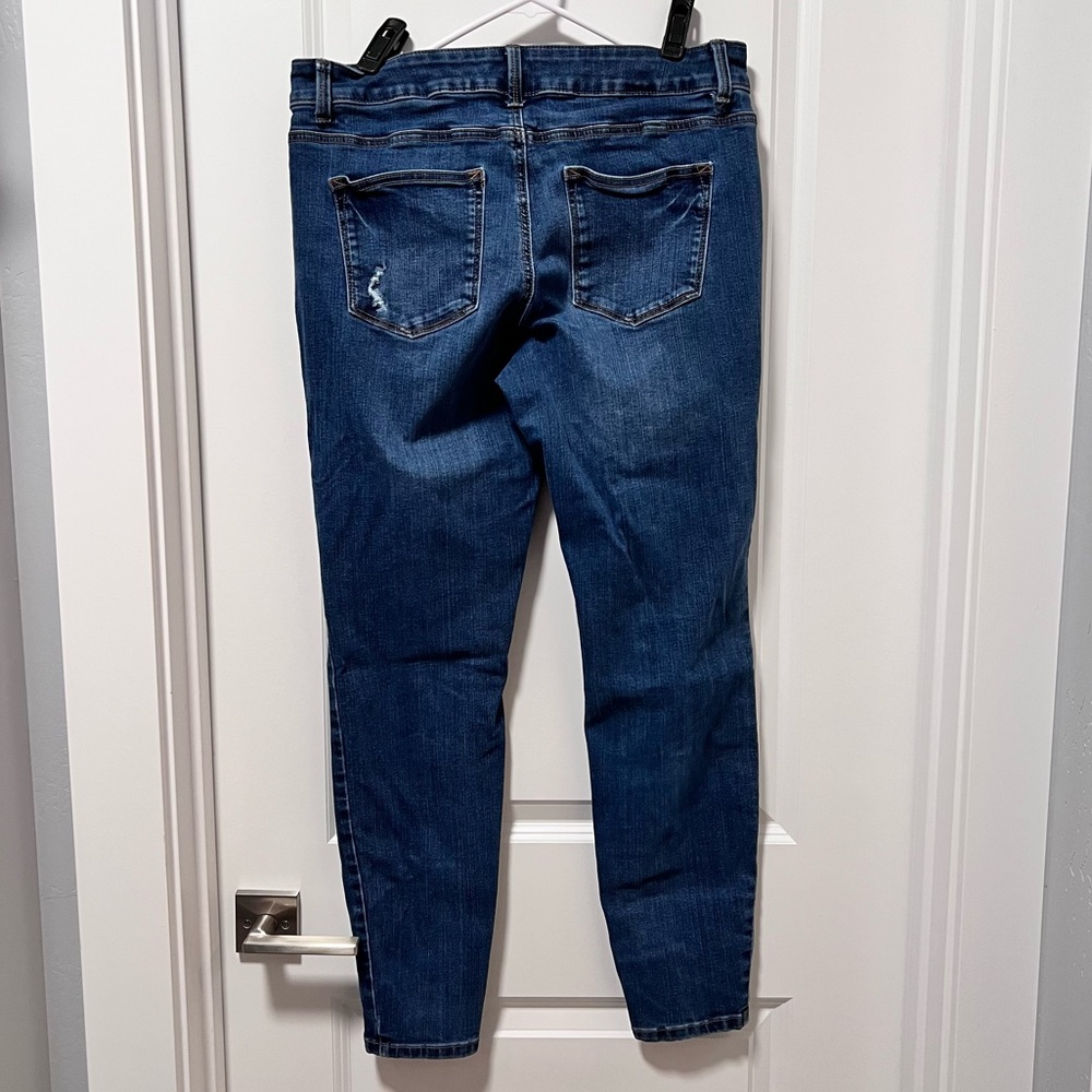 My weight loss is your gain! Cleaning out a full closet, keep checking for more!